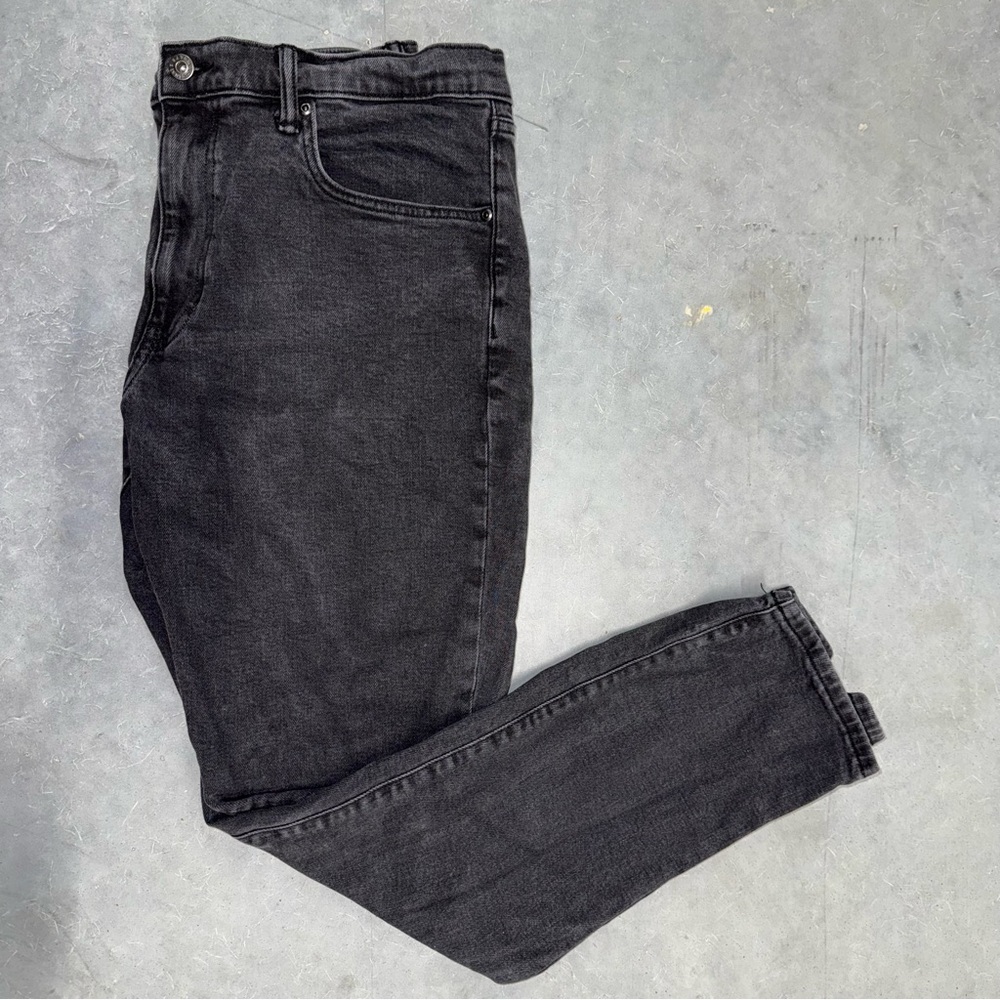 Mutual Weave Slim Jeans